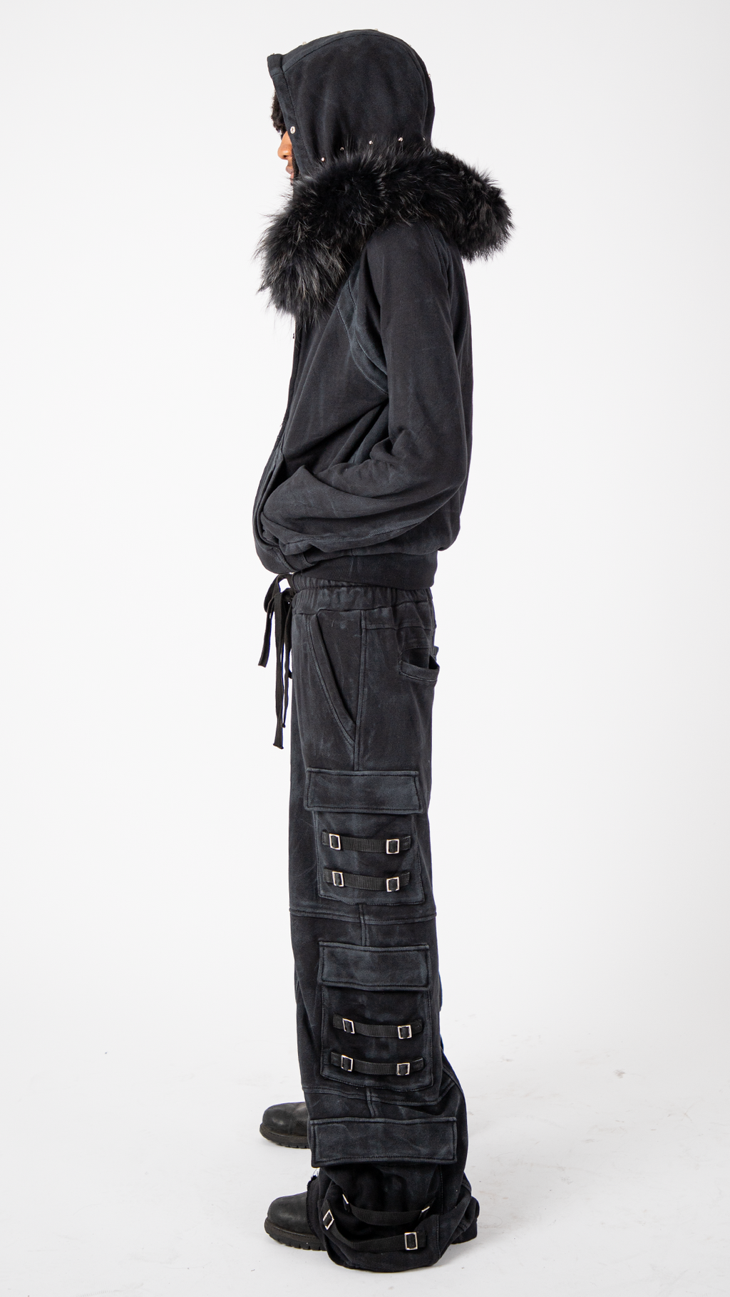 "OBSIDIA" WAXED CARGOSWEATS