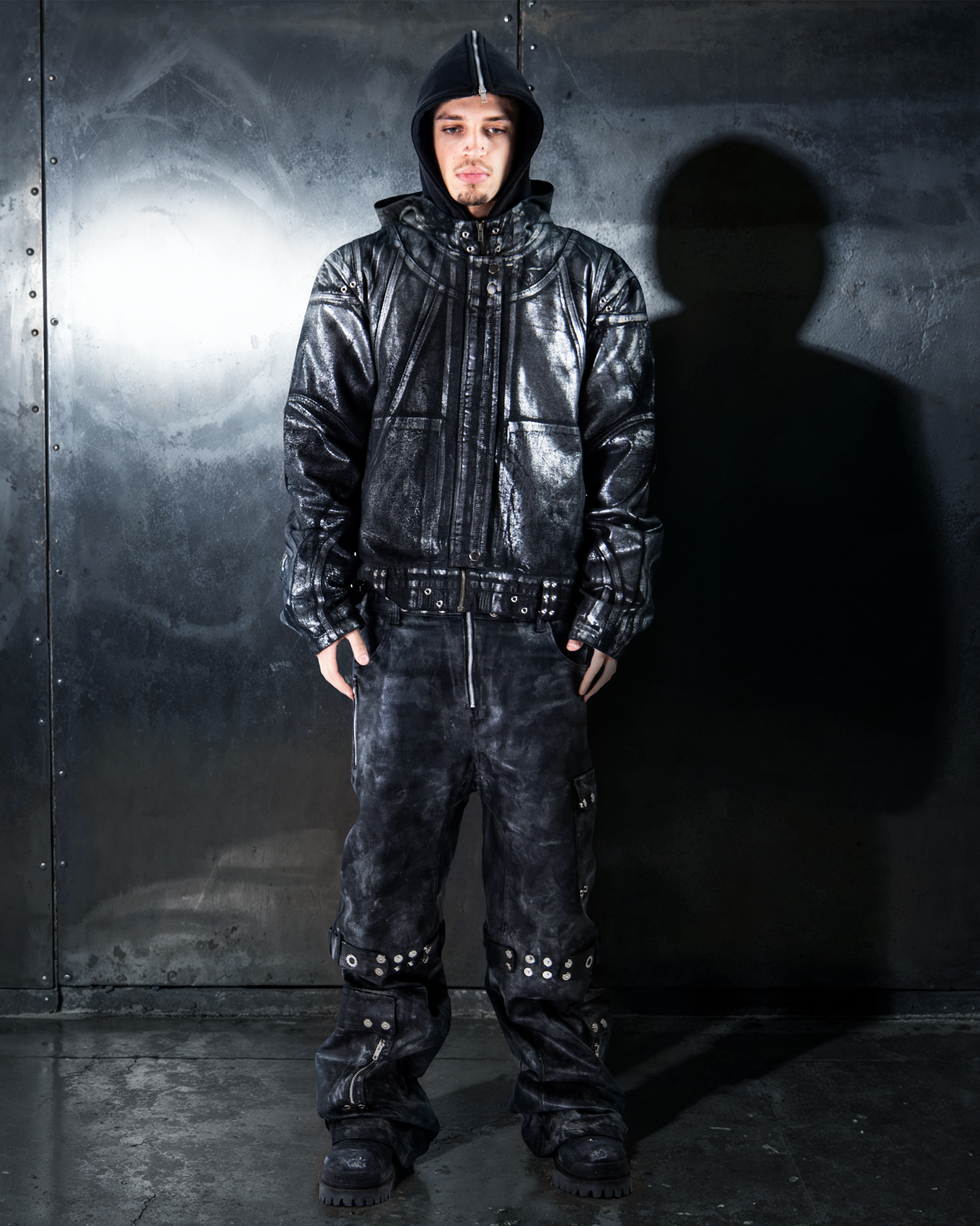 CRACKED DENIM PAINTER JACKET