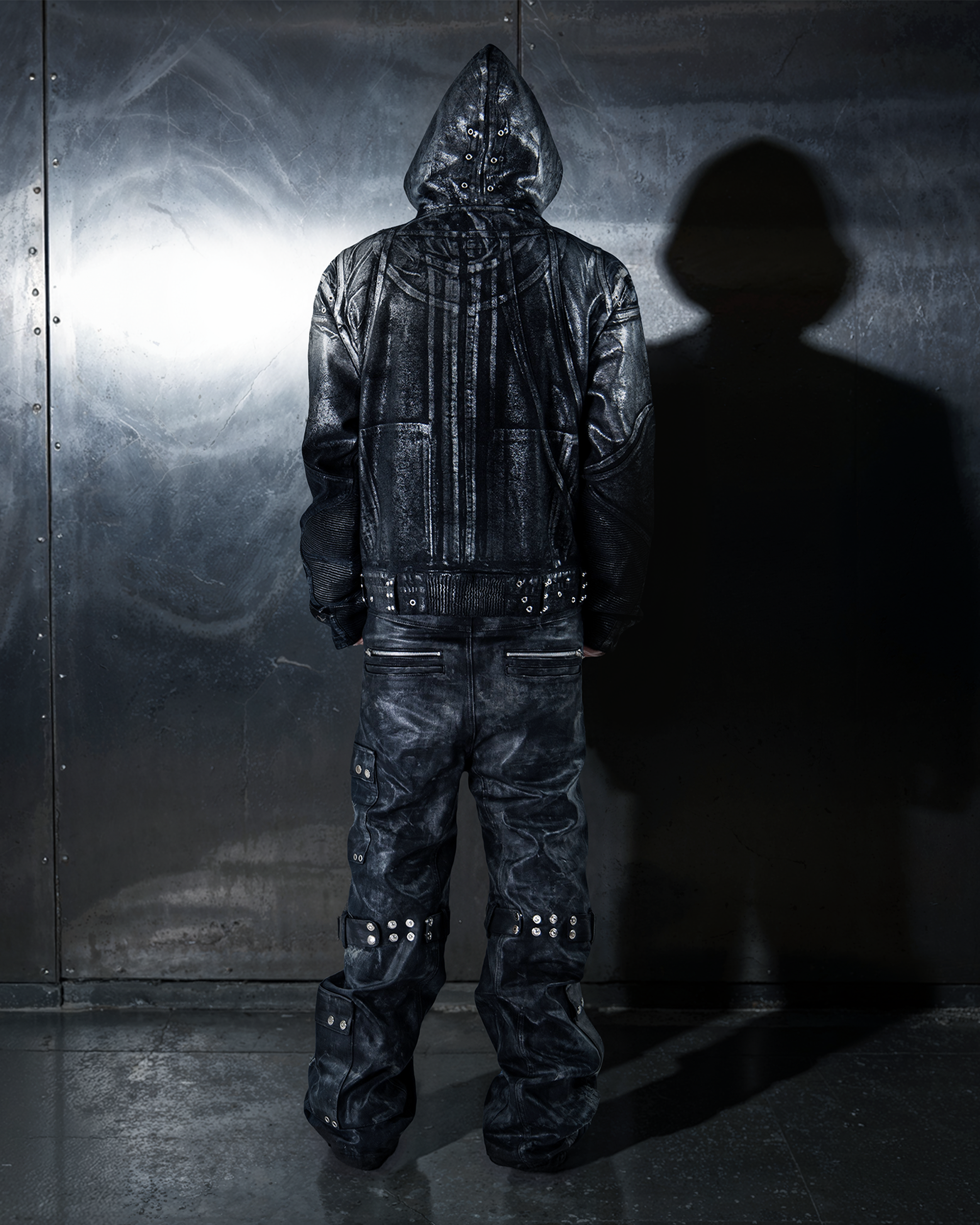 CRACKED DENIM PAINTER JACKET